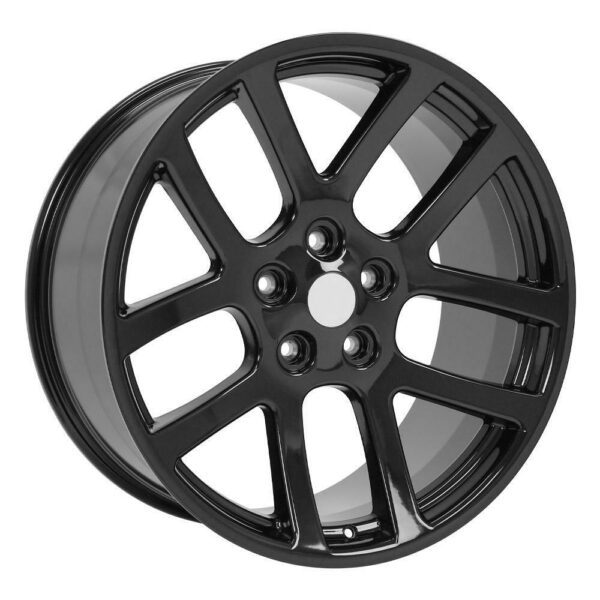 A black rim with a white and black background